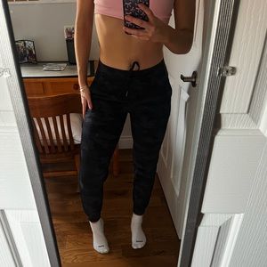 Lululemon joggers